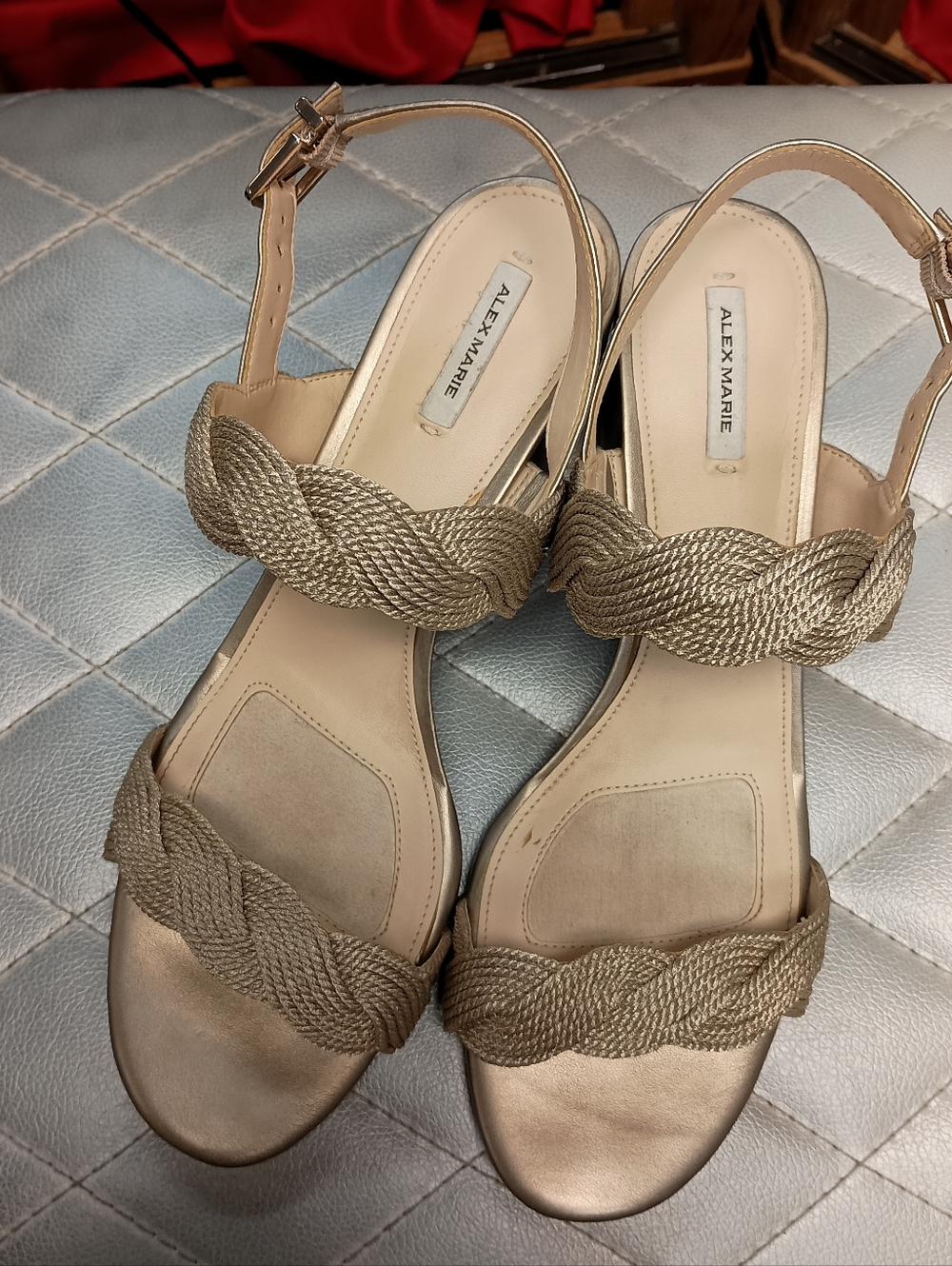 Alexa Marie Gold Sandal Sz 10M